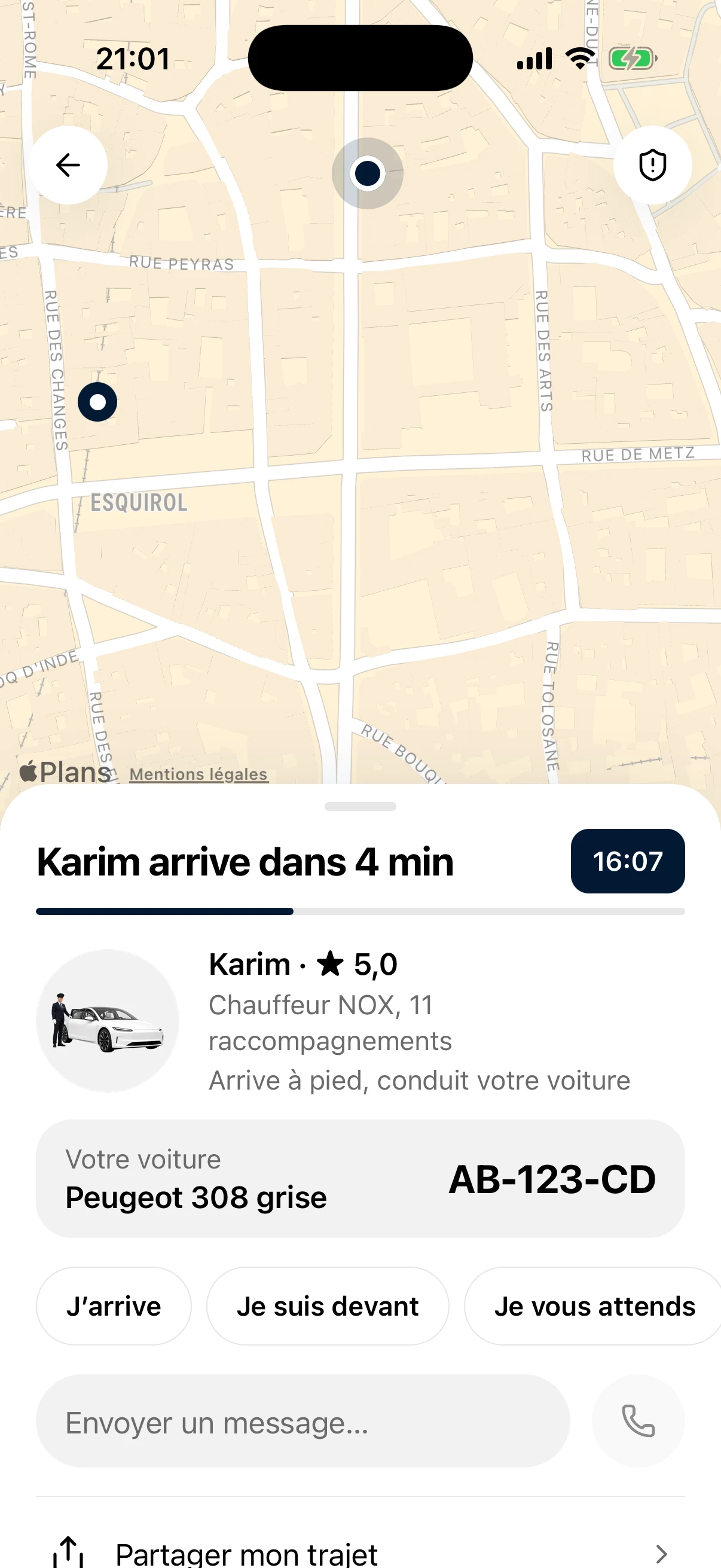 App NOX : Karim arrive dans 4 minutes à pied, sa note, la voiture du client Peugeot 308 grise et les messages rapides